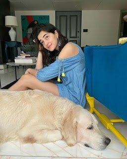 img 611503cab09f8 - 250+ Best Ananya Pandey Hot and Sexy Images, Photos, Pics and Wallpaper Free Download